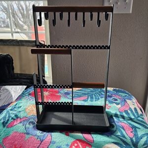 Black and Brown Jewelry Organizer Stand